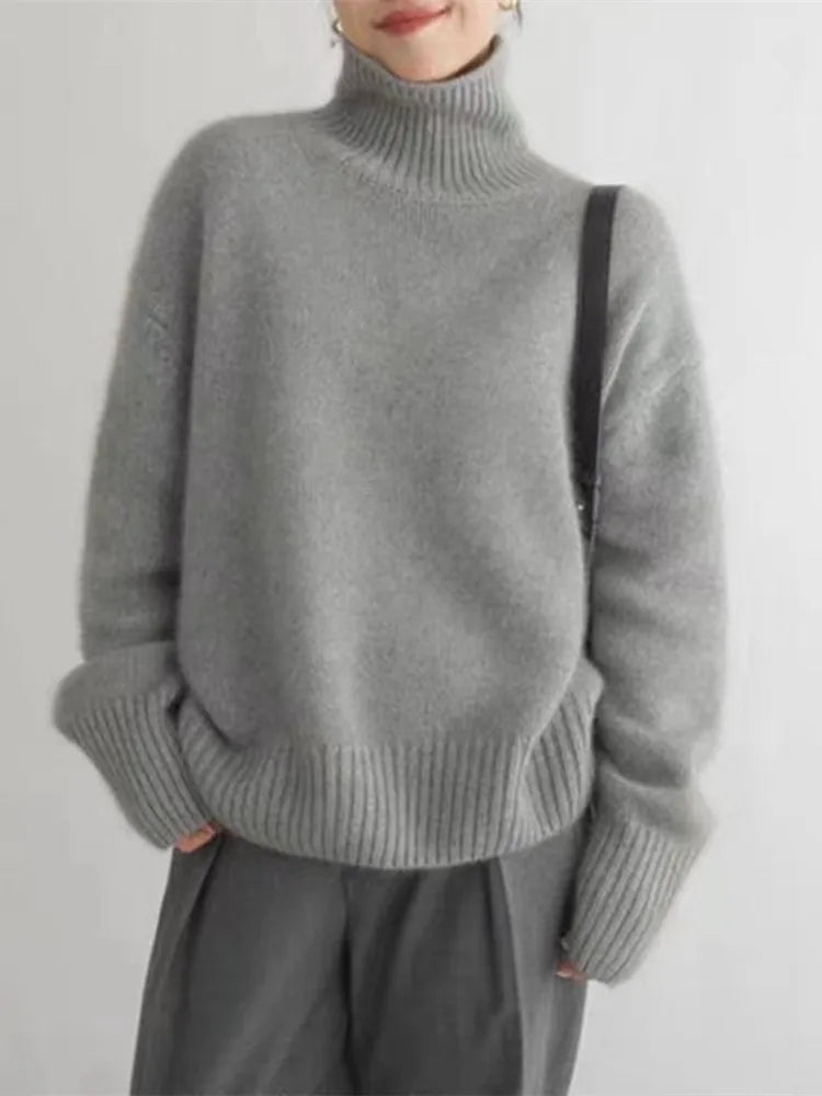 Alexa™ – High-Neck Sweater for Effortless Elegance